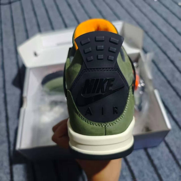 Undefeated x Nike Air Jordan 4 'S